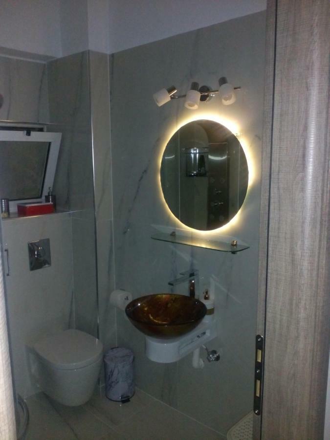 Tony Central Luxury Apartment 1 Chania  Bagian luar foto