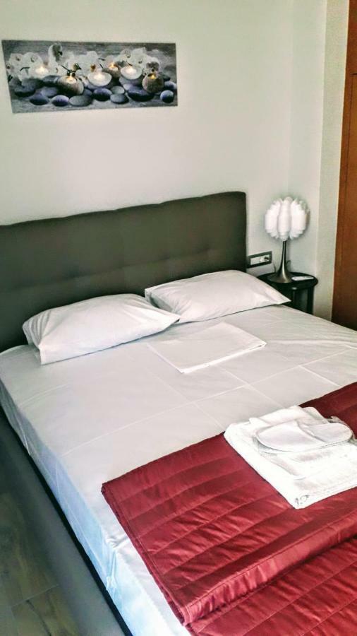 Tony Central Luxury Apartment 1 Chania  Bagian luar foto